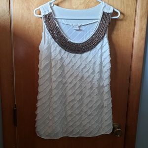 Sleeveless dress shirt